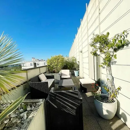 Le Panoramique Apartment