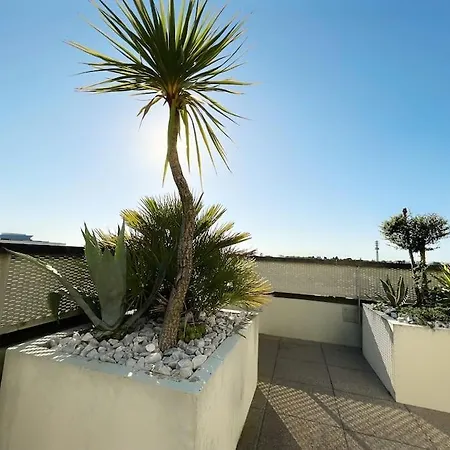 Le Panoramique Apartment