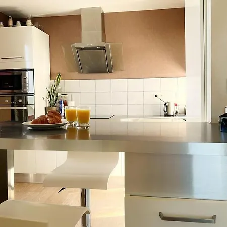 Le Panoramique Apartment *